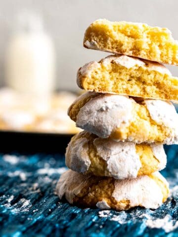 lemon crinkle cookies featured image.